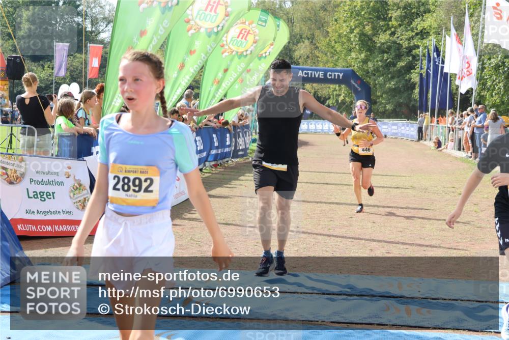 08.09.2024 - Airport Race Strokosch-Dieckow http://msf.ph/oto/6990653 08.09.2024 12:11:33 Ziel 446, 2618, 2717, 2891, 2892, 3039 meine-sportfotos.de