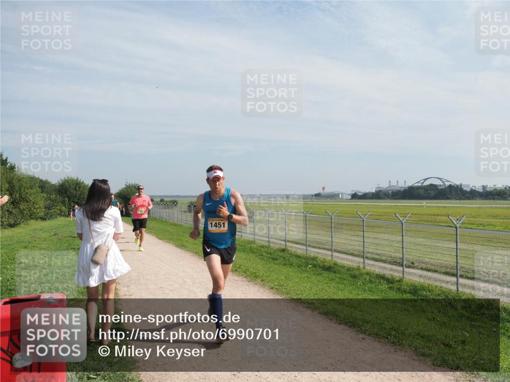 08.09.2024 - Airport Race Miley Keyser http://msf.ph/oto/6990701 08.09.2024 12:08:45 Laufen OLYMPUS, DIGITAL, CAMERA meine-sportfotos.de