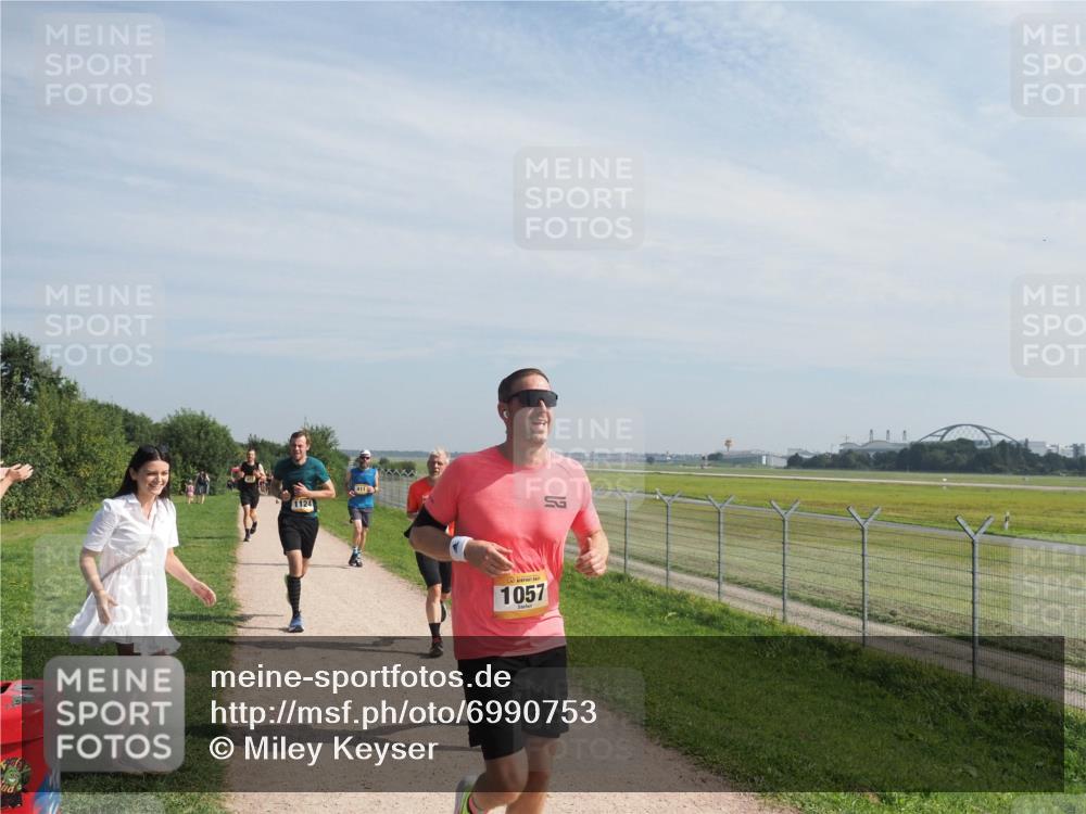 08.09.2024 - Airport Race Miley Keyser http://msf.ph/oto/6990753 08.09.2024 12:08:49 Laufen OLYMPUS, DIGITAL, CAMERA meine-sportfotos.de