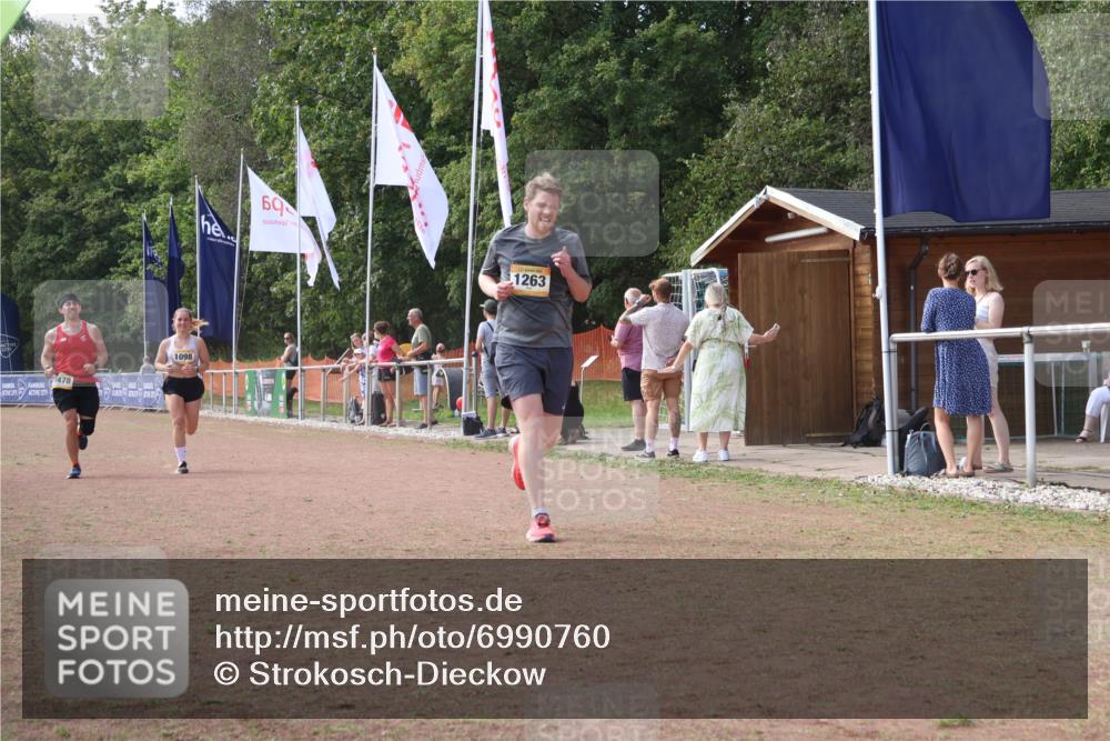 08.09.2024 - Airport Race Strokosch-Dieckow http://msf.ph/oto/6990760 08.09.2024 12:33:55 Ziel 1098, 1263 meine-sportfotos.de