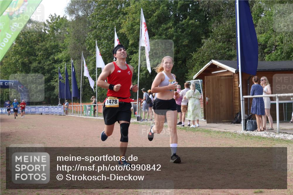 08.09.2024 - Airport Race Strokosch-Dieckow http://msf.ph/oto/6990842 08.09.2024 12:33:59 Ziel 1098 meine-sportfotos.de