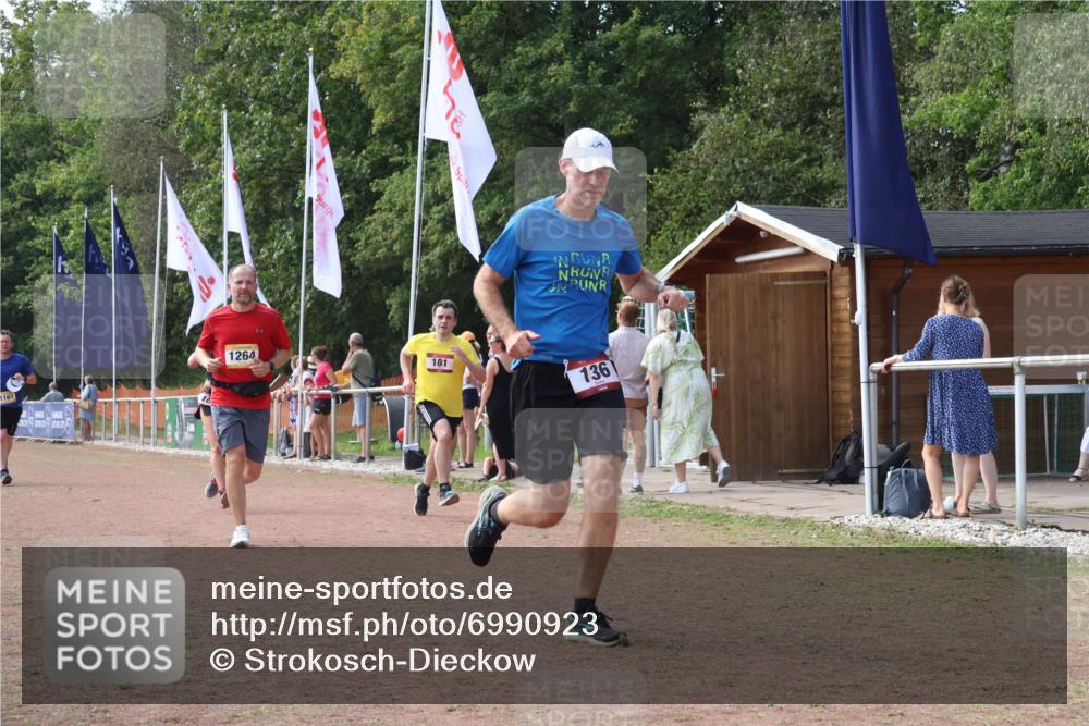 08.09.2024 - Airport Race Strokosch-Dieckow http://msf.ph/oto/6990923 08.09.2024 12:34:10 Ziel 104, 181, 407, 1161, 1264, 1527 meine-sportfotos.de