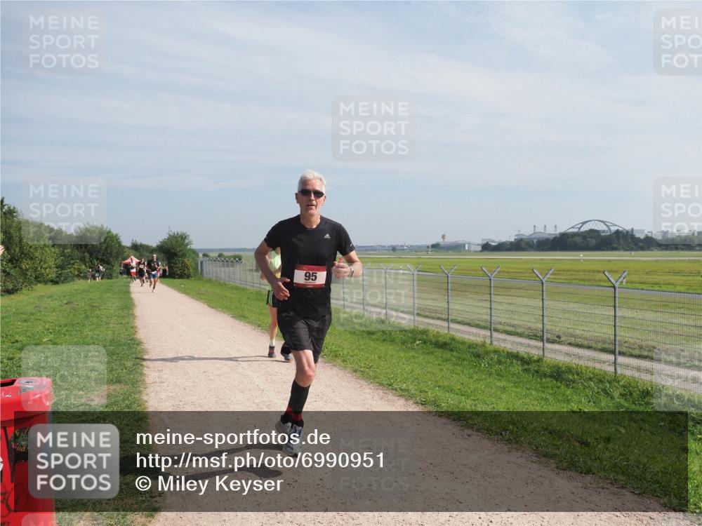 08.09.2024 - Airport Race Miley Keyser http://msf.ph/oto/6990951 08.09.2024 12:09:05 Laufen OLYMPUS, DIGITAL, CAMERA meine-sportfotos.de