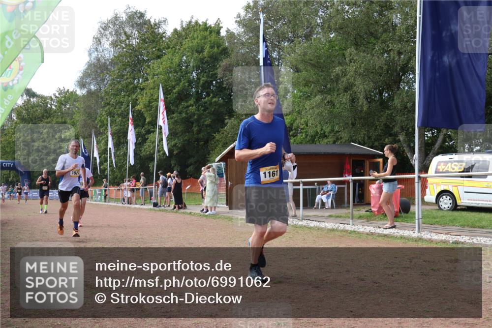 08.09.2024 - Airport Race Strokosch-Dieckow http://msf.ph/oto/6991062 08.09.2024 12:34:16 Ziel 104, 407, 927, 1161, 1273, 1527 meine-sportfotos.de
