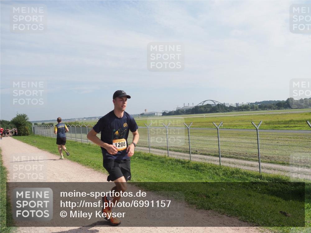08.09.2024 - Airport Race Miley Keyser http://msf.ph/oto/6991157 08.09.2024 12:09:36 Laufen OLYMPUS, DIGITAL, CAMERA meine-sportfotos.de