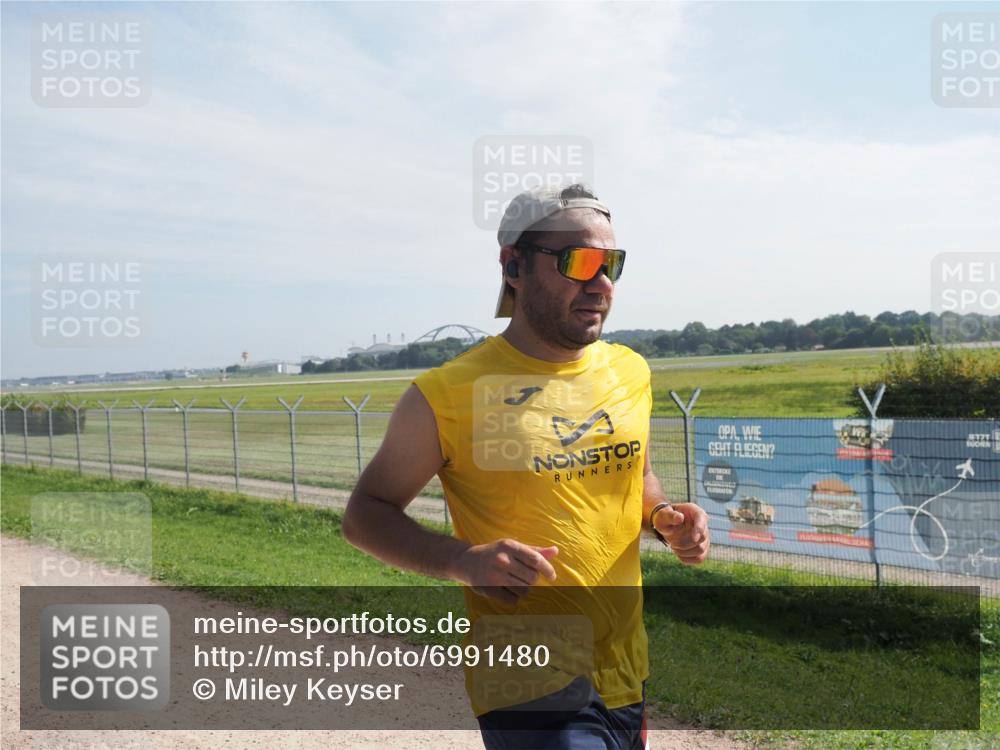 08.09.2024 - Airport Race Miley Keyser http://msf.ph/oto/6991480 08.09.2024 12:10:31 Laufen OLYMPUS, DIGITAL, CAMERA meine-sportfotos.de