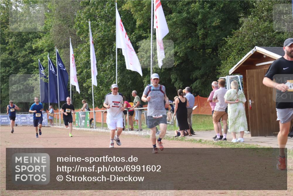 08.09.2024 - Airport Race Strokosch-Dieckow http://msf.ph/oto/6991602 08.09.2024 12:34:36 Ziel 231, 520, 662, 798, 857, 1072 meine-sportfotos.de