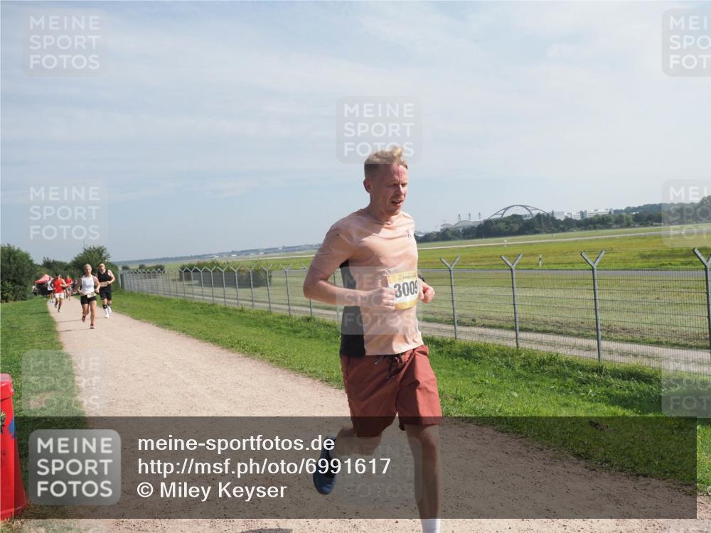 08.09.2024 - Airport Race Miley Keyser http://msf.ph/oto/6991617 08.09.2024 12:10:42 Laufen OLYMPUS, DIGITAL, CAMERA meine-sportfotos.de