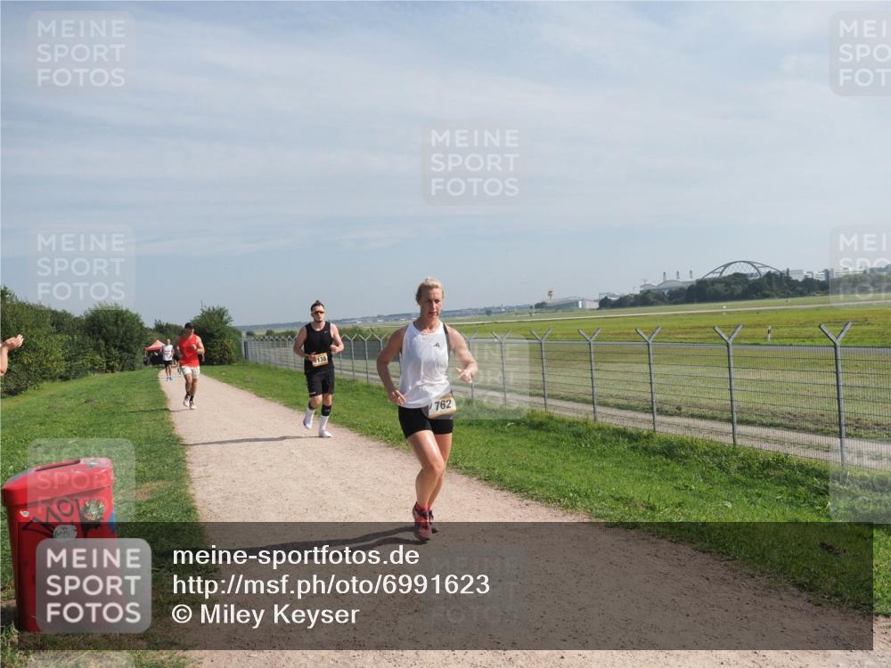 08.09.2024 - Airport Race Miley Keyser http://msf.ph/oto/6991623 08.09.2024 12:10:46 Laufen OLYMPUS, DIGITAL, CAMERA meine-sportfotos.de