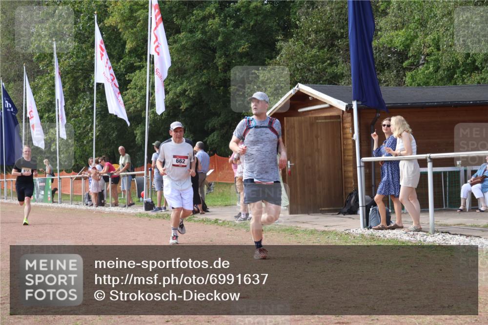 08.09.2024 - Airport Race Strokosch-Dieckow http://msf.ph/oto/6991637 08.09.2024 12:34:37 Ziel 231, 520, 662, 798, 857, 1072 meine-sportfotos.de