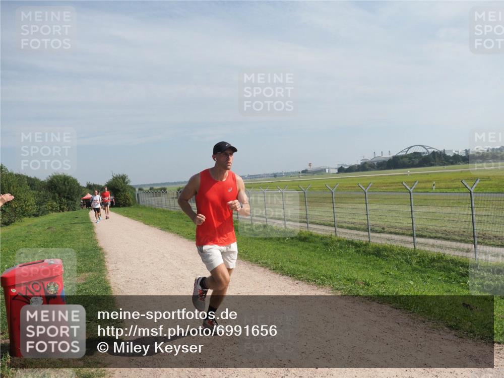 08.09.2024 - Airport Race Miley Keyser http://msf.ph/oto/6991656 08.09.2024 12:10:51 Laufen OLYMPUS, DIGITAL, CAMERA meine-sportfotos.de