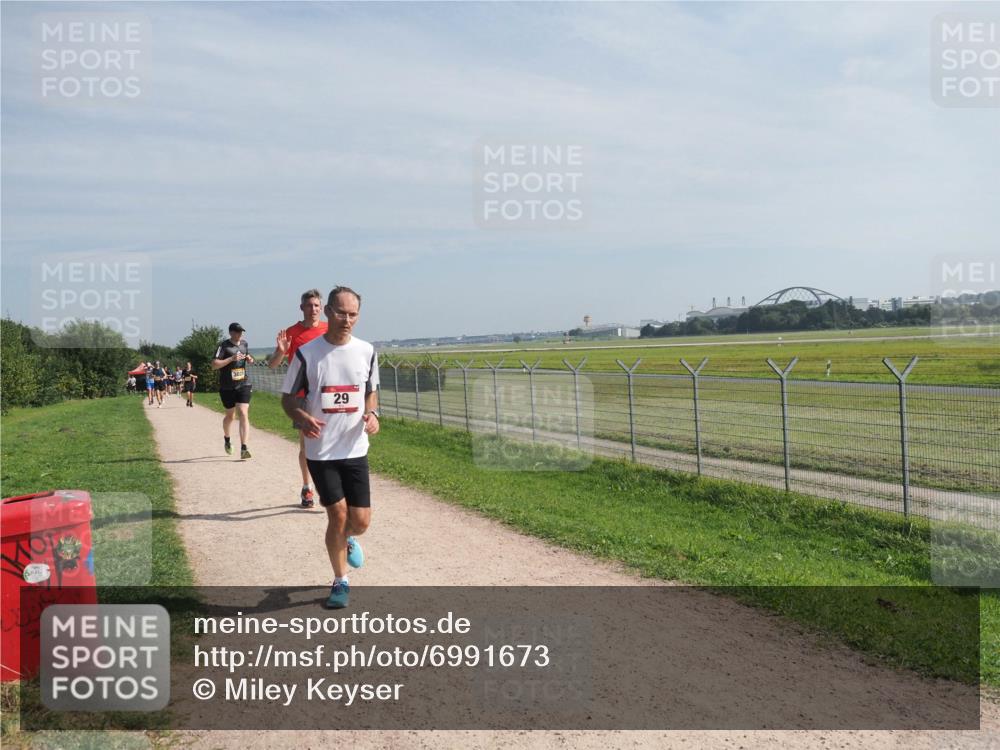 08.09.2024 - Airport Race Miley Keyser http://msf.ph/oto/6991673 08.09.2024 12:10:58 Laufen OLYMPUS, DIGITAL, CAMERA meine-sportfotos.de