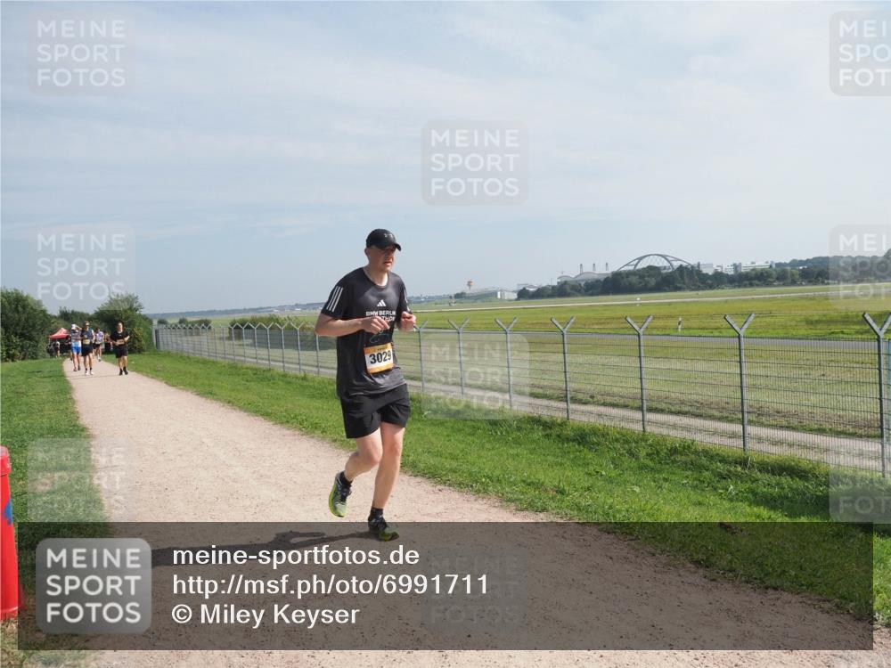 08.09.2024 - Airport Race Miley Keyser http://msf.ph/oto/6991711 08.09.2024 12:11:01 Laufen OLYMPUS, DIGITAL, CAMERA meine-sportfotos.de