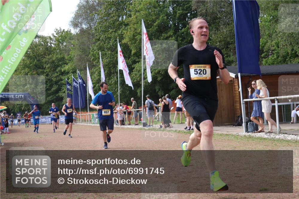 08.09.2024 - Airport Race Strokosch-Dieckow http://msf.ph/oto/6991745 08.09.2024 12:34:41 Ziel 231, 520, 662, 733, 798, 857 meine-sportfotos.de