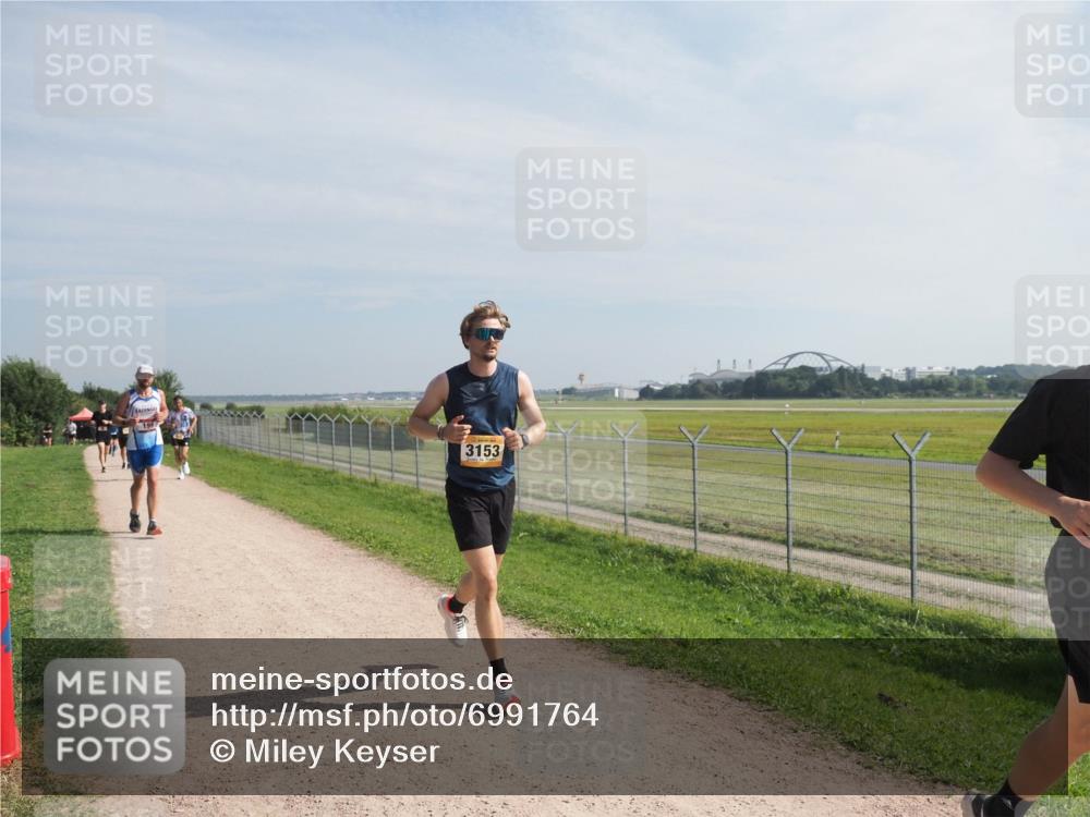 08.09.2024 - Airport Race Miley Keyser http://msf.ph/oto/6991764 08.09.2024 12:11:10 Laufen OLYMPUS, DIGITAL, CAMERA meine-sportfotos.de