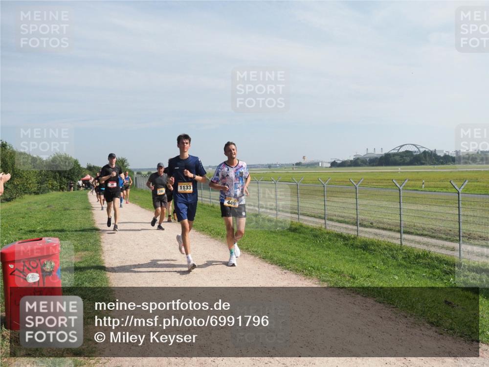 08.09.2024 - Airport Race Miley Keyser http://msf.ph/oto/6991796 08.09.2024 12:11:16 Laufen OLYMPUS, DIGITAL, CAMERA meine-sportfotos.de
