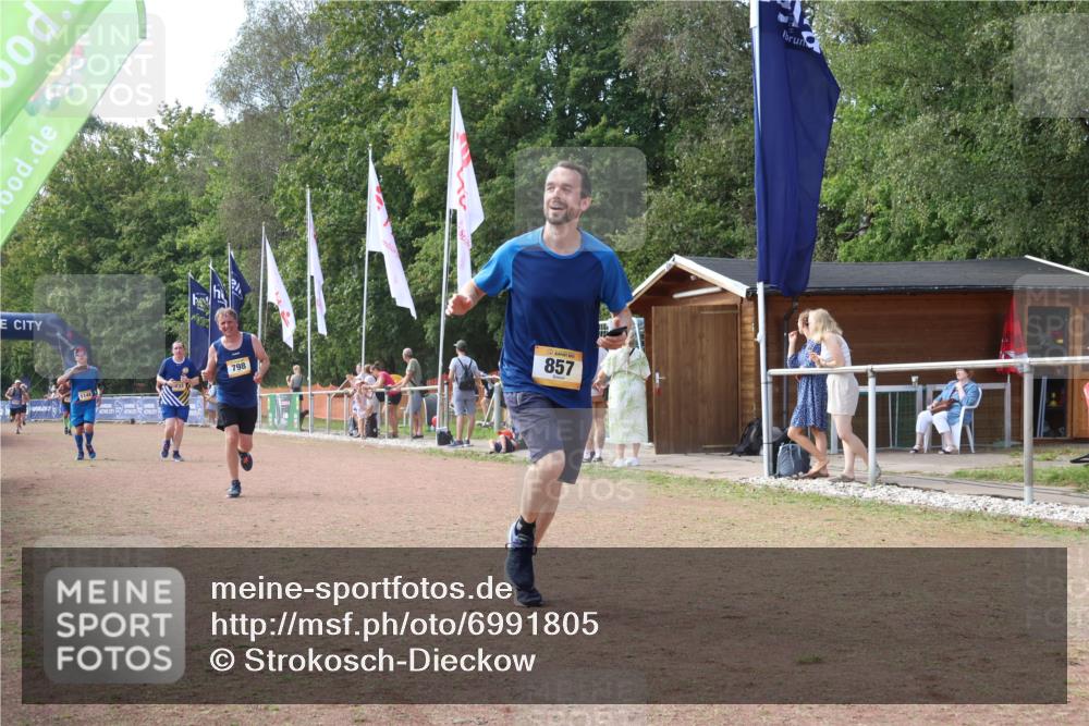 08.09.2024 - Airport Race Strokosch-Dieckow http://msf.ph/oto/6991805 08.09.2024 12:34:43 Ziel 733, 798, 857, 1148 meine-sportfotos.de