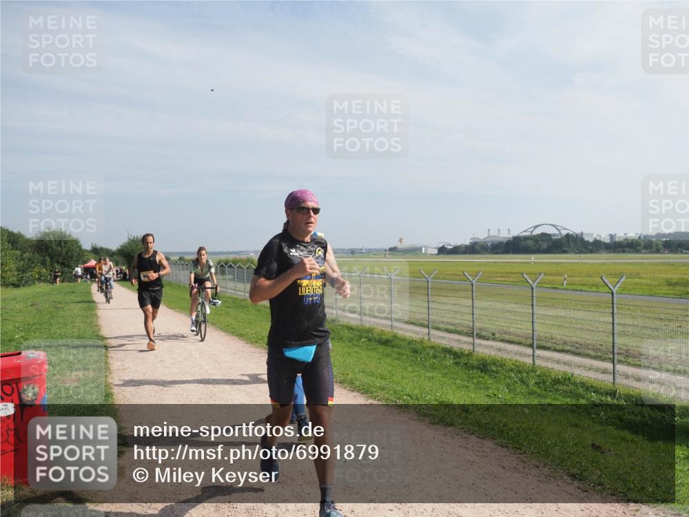 08.09.2024 - Airport Race Miley Keyser http://msf.ph/oto/6991879 08.09.2024 12:11:22 Laufen OLYMPUS, DIGITAL, CAMERA meine-sportfotos.de