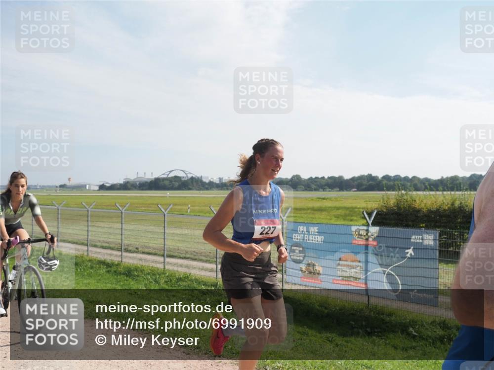 08.09.2024 - Airport Race Miley Keyser http://msf.ph/oto/6991909 08.09.2024 12:11:23 Laufen OLYMPUS, DIGITAL, CAMERA meine-sportfotos.de