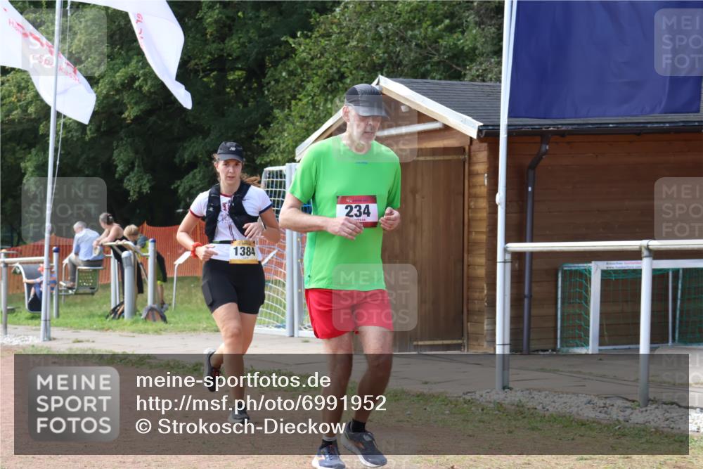 08.09.2024 - Airport Race Strokosch-Dieckow http://msf.ph/oto/6991952 08.09.2024 13:09:42 Ziel 234, 1295, 1384 meine-sportfotos.de