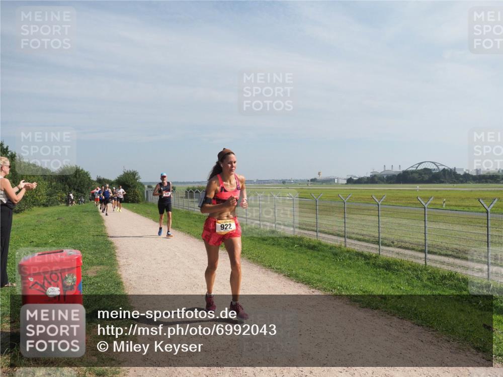 08.09.2024 - Airport Race Miley Keyser http://msf.ph/oto/6992043 08.09.2024 12:11:47 Laufen OLYMPUS, DIGITAL, CAMERA meine-sportfotos.de