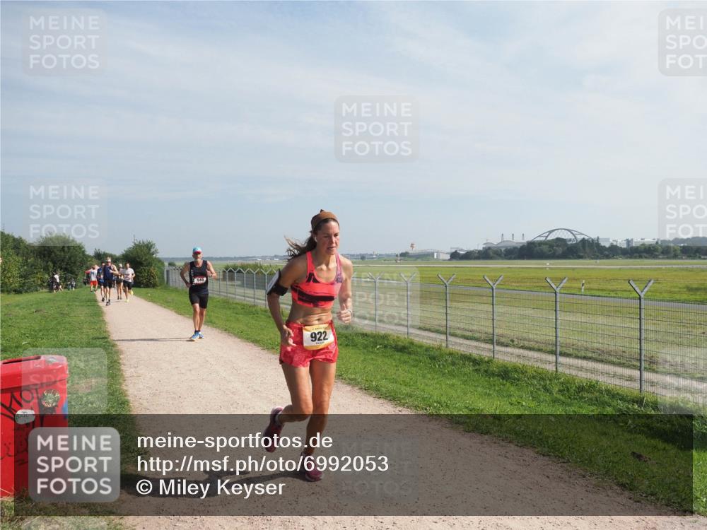 08.09.2024 - Airport Race Miley Keyser http://msf.ph/oto/6992053 08.09.2024 12:11:47 Laufen OLYMPUS, DIGITAL, CAMERA meine-sportfotos.de