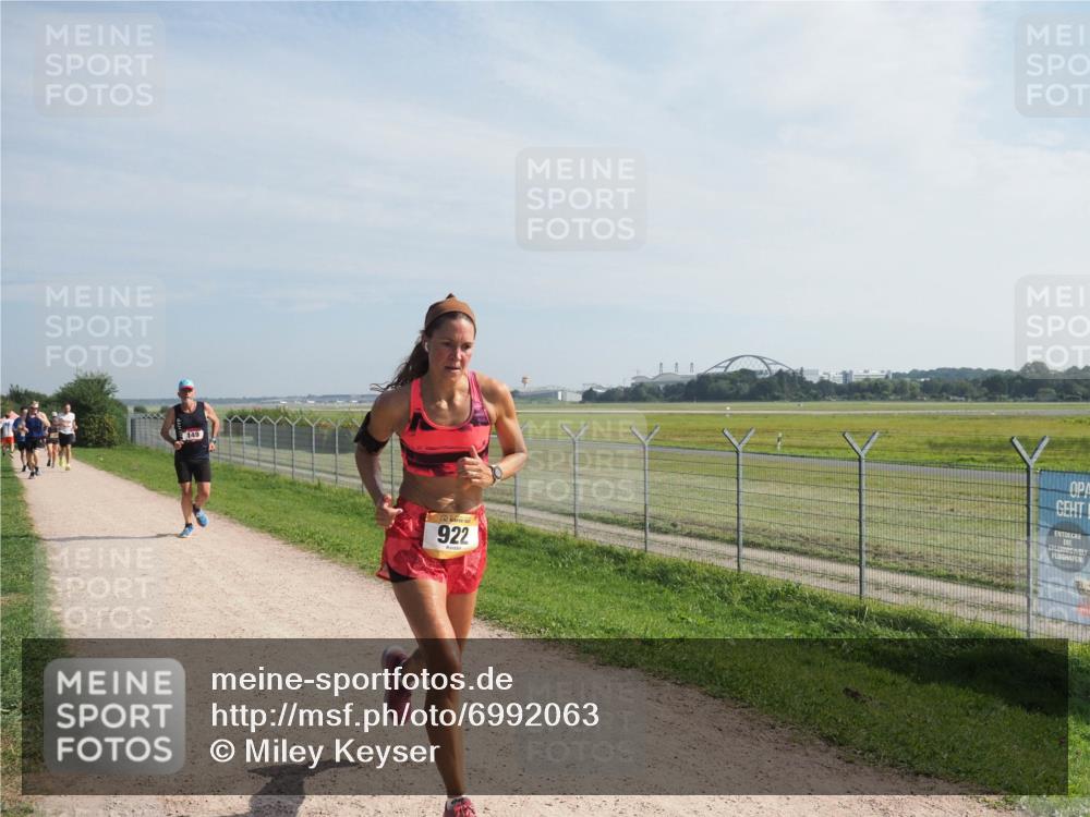 08.09.2024 - Airport Race Miley Keyser http://msf.ph/oto/6992063 08.09.2024 12:11:47 Laufen OLYMPUS, DIGITAL, CAMERA meine-sportfotos.de