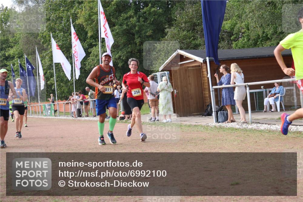 08.09.2024 - Airport Race Strokosch-Dieckow http://msf.ph/oto/6992100 08.09.2024 12:34:55 Ziel 241, 258, 630, 811, 966, 1002, 1050, 1148, 1265, 1388, 1419 meine-sportfotos.de