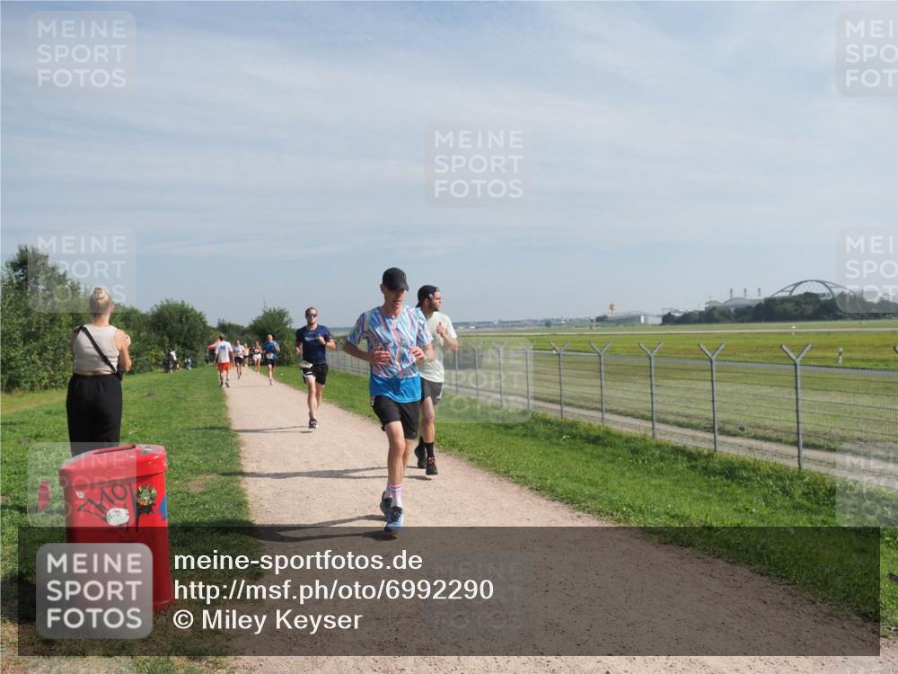 08.09.2024 - Airport Race Miley Keyser http://msf.ph/oto/6992290 08.09.2024 12:12:05 Laufen OLYMPUS, DIGITAL, CAMERA meine-sportfotos.de