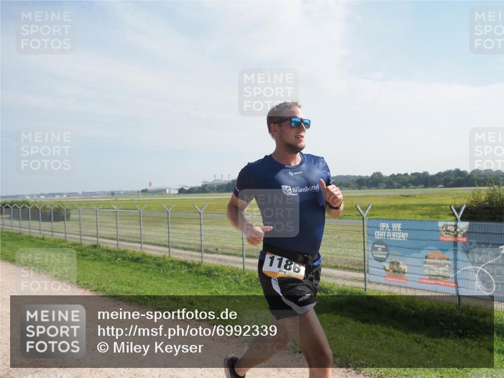 08.09.2024 - Airport Race Miley Keyser http://msf.ph/oto/6992339 08.09.2024 12:12:08 Laufen OLYMPUS, DIGITAL, CAMERA meine-sportfotos.de
