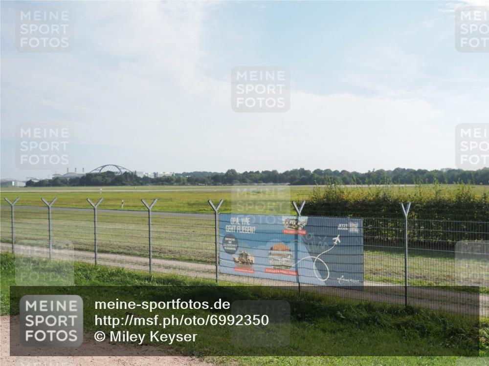 08.09.2024 - Airport Race Miley Keyser http://msf.ph/oto/6992350 08.09.2024 12:12:08 Laufen OLYMPUS, DIGITAL, CAMERA meine-sportfotos.de