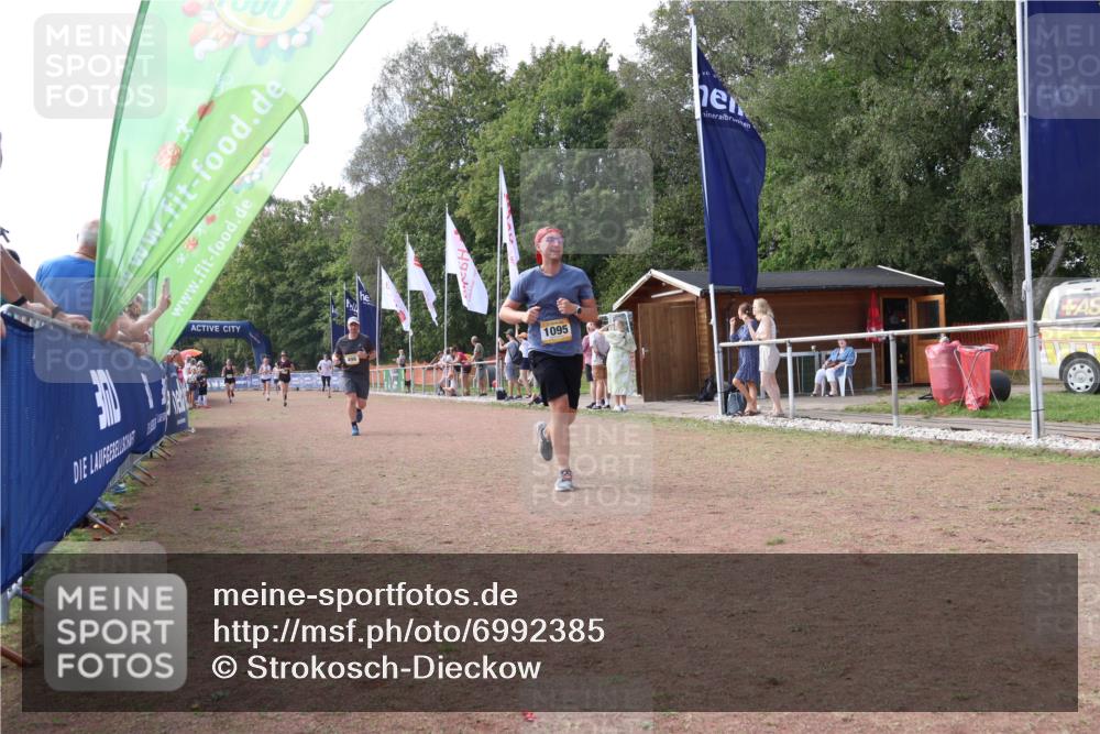 08.09.2024 - Airport Race Strokosch-Dieckow http://msf.ph/oto/6992385 08.09.2024 12:35:09 Ziel 450, 498, 716, 894, 1030, 1095, 1309, 3013 meine-sportfotos.de