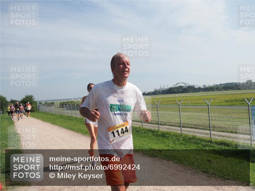 08.09.2024 - Airport Race Miley Keyser http://msf.ph/oto/6992424 08.09.2024 12:12:19 Laufen OLYMPUS, DIGITAL, CAMERA meine-sportfotos.de