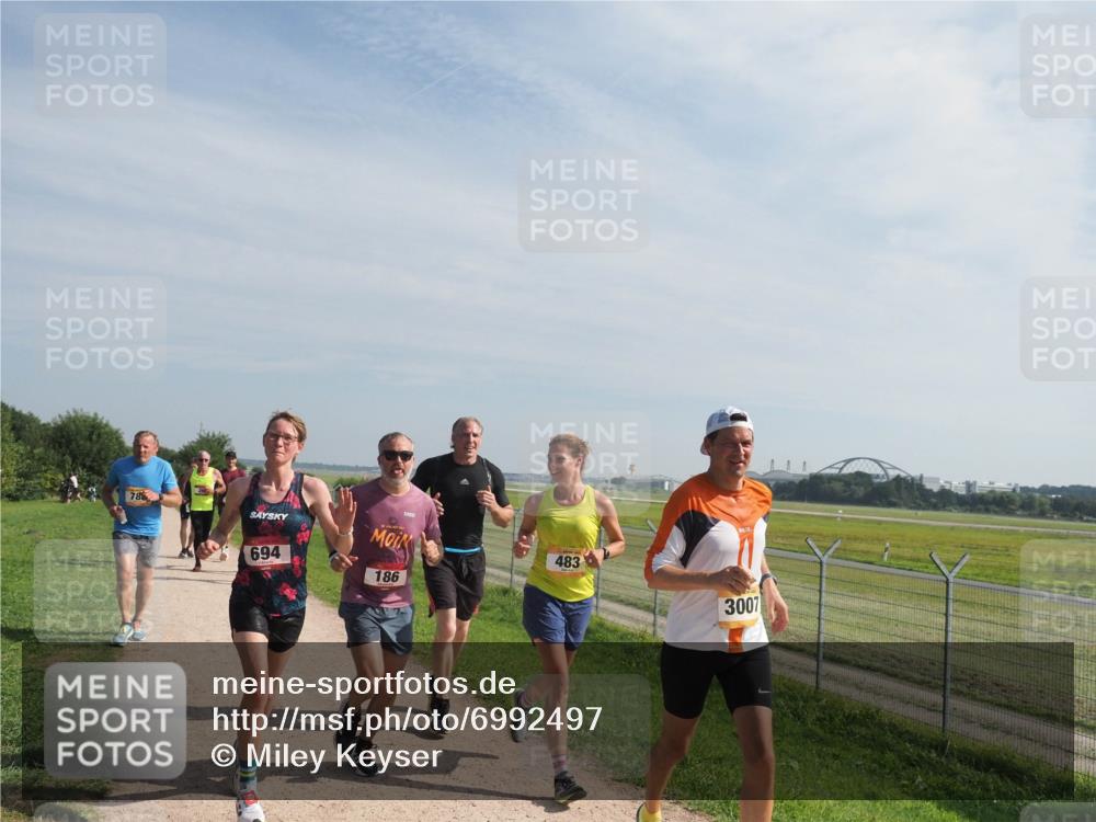 08.09.2024 - Airport Race Miley Keyser http://msf.ph/oto/6992497 08.09.2024 12:12:28 Laufen OLYMPUS, DIGITAL, CAMERA meine-sportfotos.de