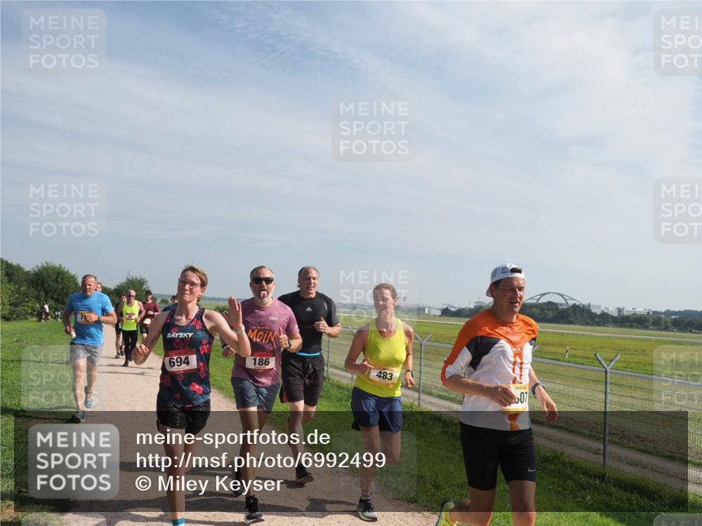 08.09.2024 - Airport Race Miley Keyser http://msf.ph/oto/6992499 08.09.2024 12:12:28 Laufen OLYMPUS, DIGITAL, CAMERA meine-sportfotos.de