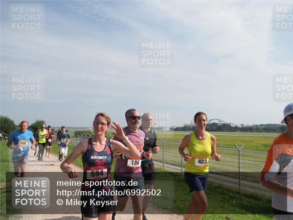 08.09.2024 - Airport Race Miley Keyser http://msf.ph/oto/6992502 08.09.2024 12:12:28 Laufen OLYMPUS, DIGITAL, CAMERA meine-sportfotos.de