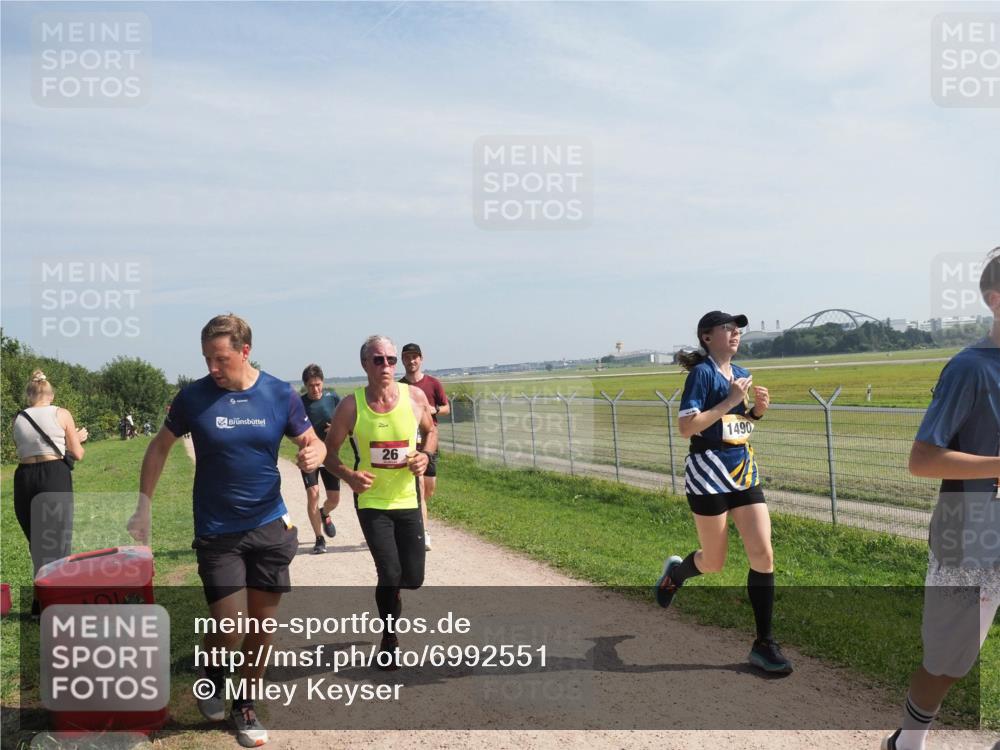 08.09.2024 - Airport Race Miley Keyser http://msf.ph/oto/6992551 08.09.2024 12:12:32 Laufen OLYMPUS, DIGITAL, CAMERA meine-sportfotos.de