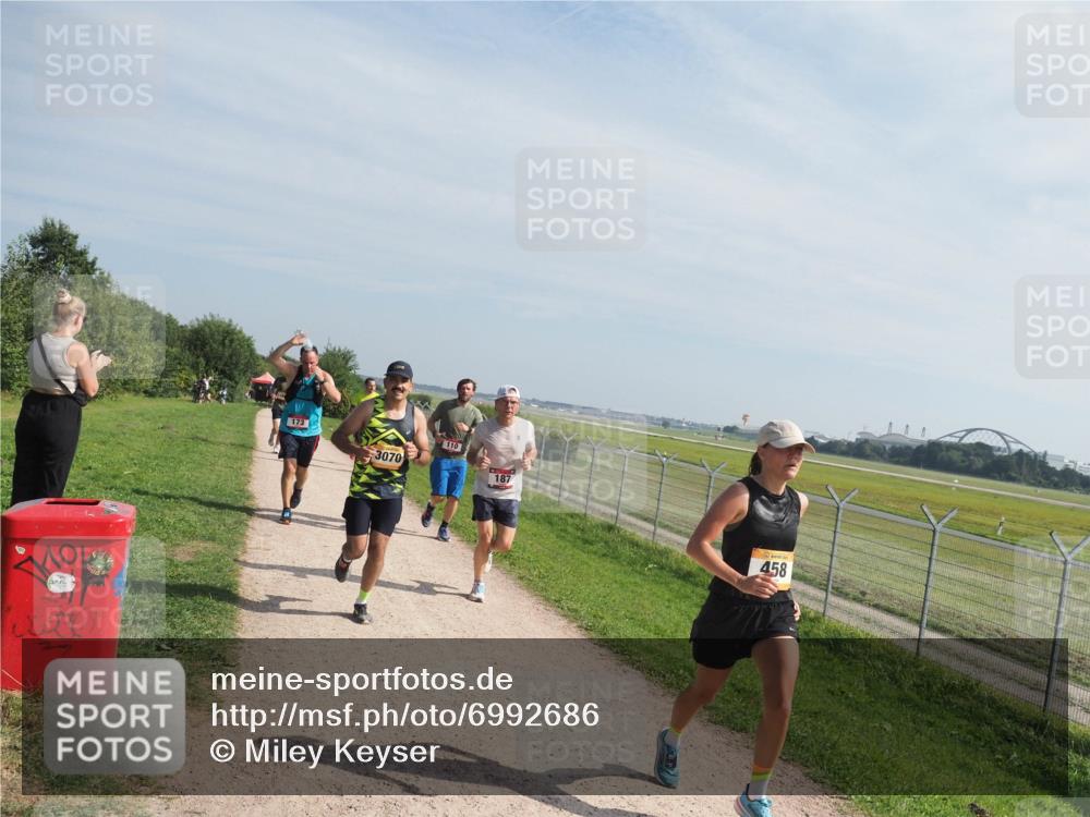 08.09.2024 - Airport Race Miley Keyser http://msf.ph/oto/6992686 08.09.2024 12:12:45 Laufen OLYMPUS, DIGITAL, CAMERA meine-sportfotos.de