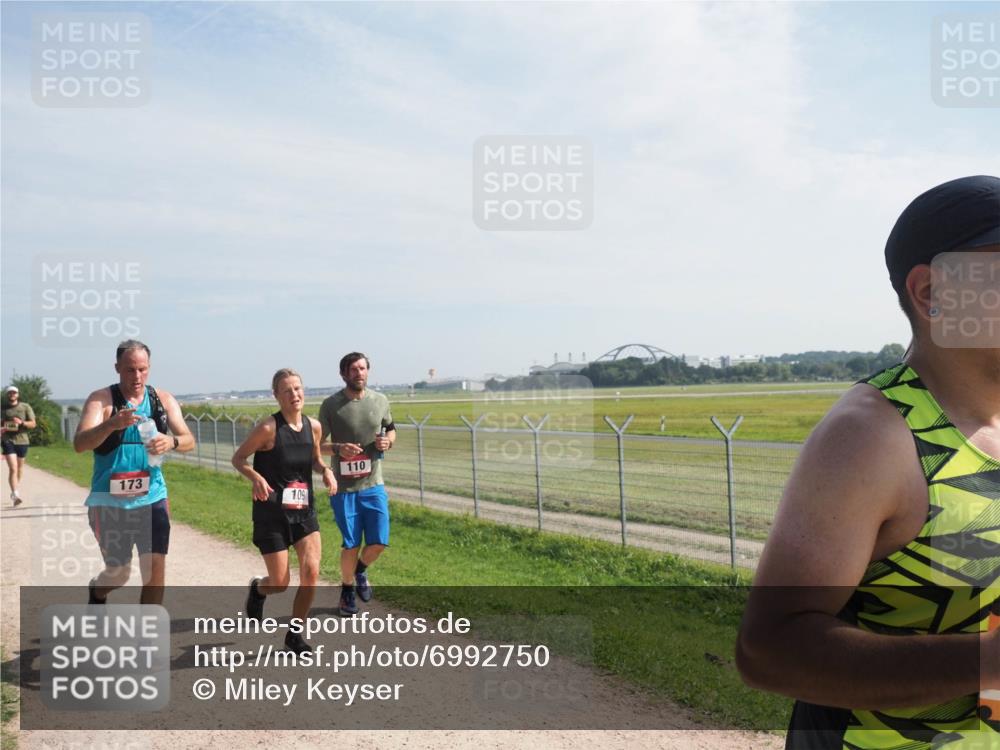 08.09.2024 - Airport Race Miley Keyser http://msf.ph/oto/6992750 08.09.2024 12:12:47 Laufen OLYMPUS, DIGITAL, CAMERA meine-sportfotos.de