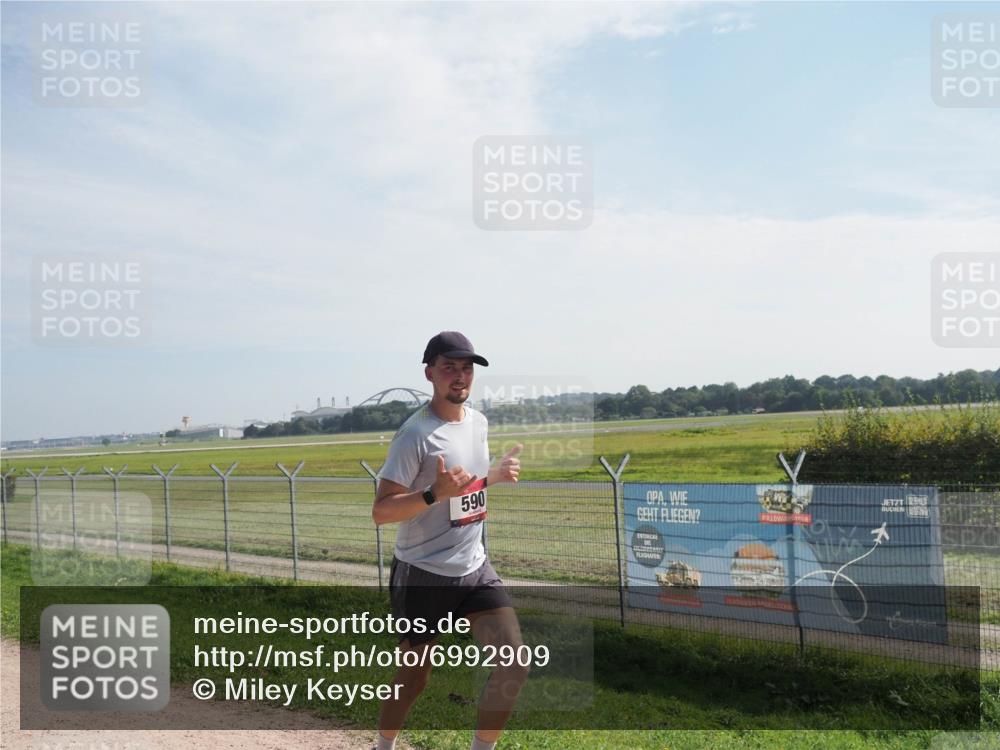 08.09.2024 - Airport Race Miley Keyser http://msf.ph/oto/6992909 08.09.2024 12:13:06 Laufen OLYMPUS, DIGITAL, CAMERA meine-sportfotos.de