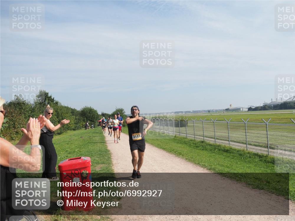 08.09.2024 - Airport Race Miley Keyser http://msf.ph/oto/6992927 08.09.2024 12:13:11 Laufen OLYMPUS, DIGITAL, CAMERA meine-sportfotos.de