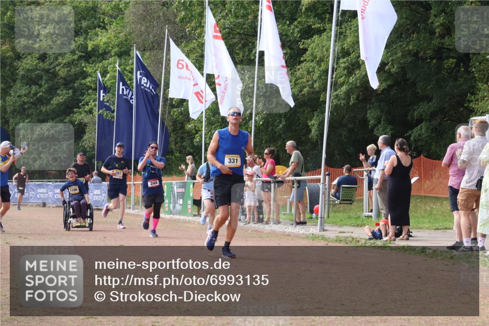08.09.2024 - Airport Race Strokosch-Dieckow http://msf.ph/oto/6993135 08.09.2024 12:35:54 Ziel 244, 281, 331, 698, 3119 meine-sportfotos.de