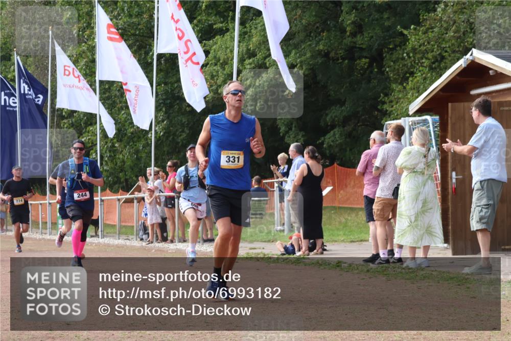 08.09.2024 - Airport Race Strokosch-Dieckow http://msf.ph/oto/6993182 08.09.2024 12:35:56 Ziel 244, 281, 331, 698, 774, 1257, 1474 meine-sportfotos.de