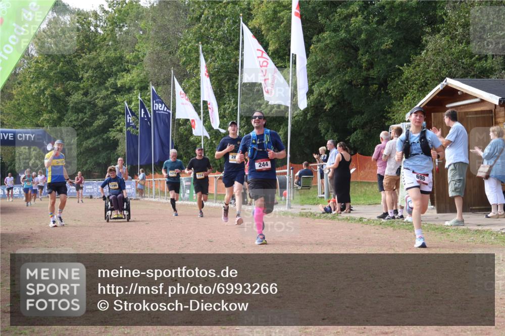08.09.2024 - Airport Race Strokosch-Dieckow http://msf.ph/oto/6993266 08.09.2024 12:35:58 Ziel 244, 281, 331, 698, 774, 1257, 1474 meine-sportfotos.de