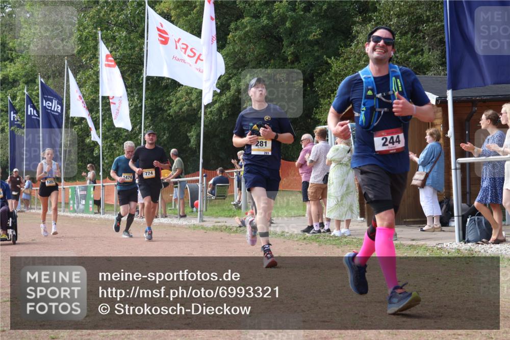 08.09.2024 - Airport Race Strokosch-Dieckow http://msf.ph/oto/6993321 08.09.2024 12:36:00 Ziel 244, 281, 331, 698, 774, 875, 1171, 1257, 1353, 1474 meine-sportfotos.de