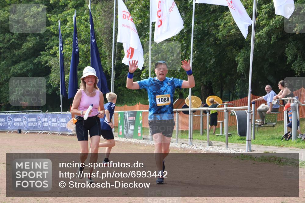 08.09.2024 - Airport Race Strokosch-Dieckow http://msf.ph/oto/6993442 08.09.2024 13:12:38 Ziel 977, 1088 meine-sportfotos.de