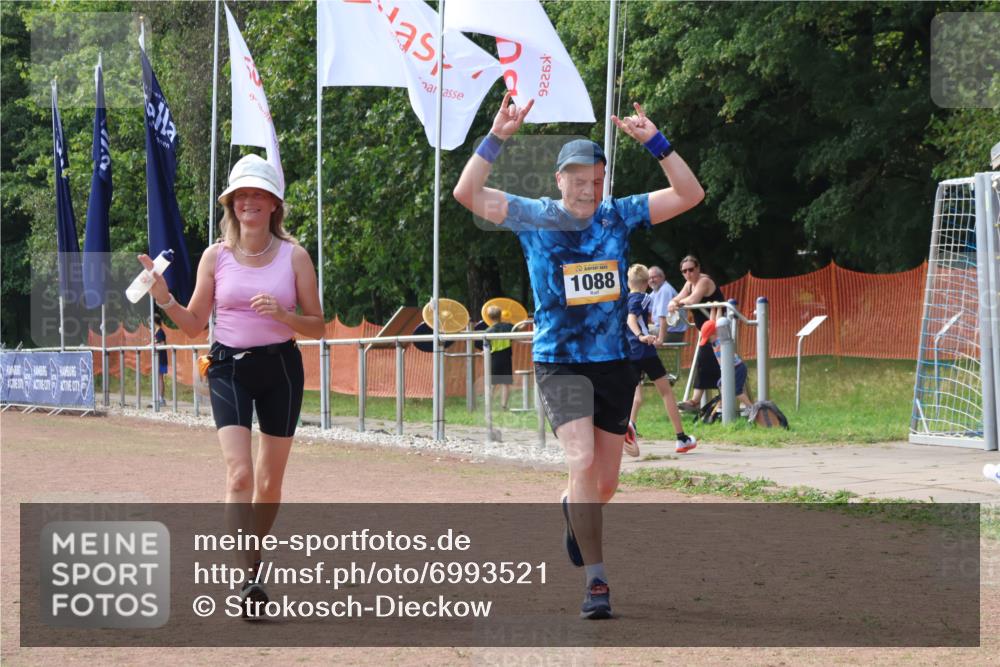 08.09.2024 - Airport Race Strokosch-Dieckow http://msf.ph/oto/6993521 08.09.2024 13:12:39 Ziel 977, 1088 meine-sportfotos.de