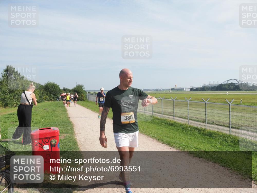 08.09.2024 - Airport Race Miley Keyser http://msf.ph/oto/6993551 08.09.2024 12:14:09 Laufen OLYMPUS, DIGITAL, CAMERA meine-sportfotos.de