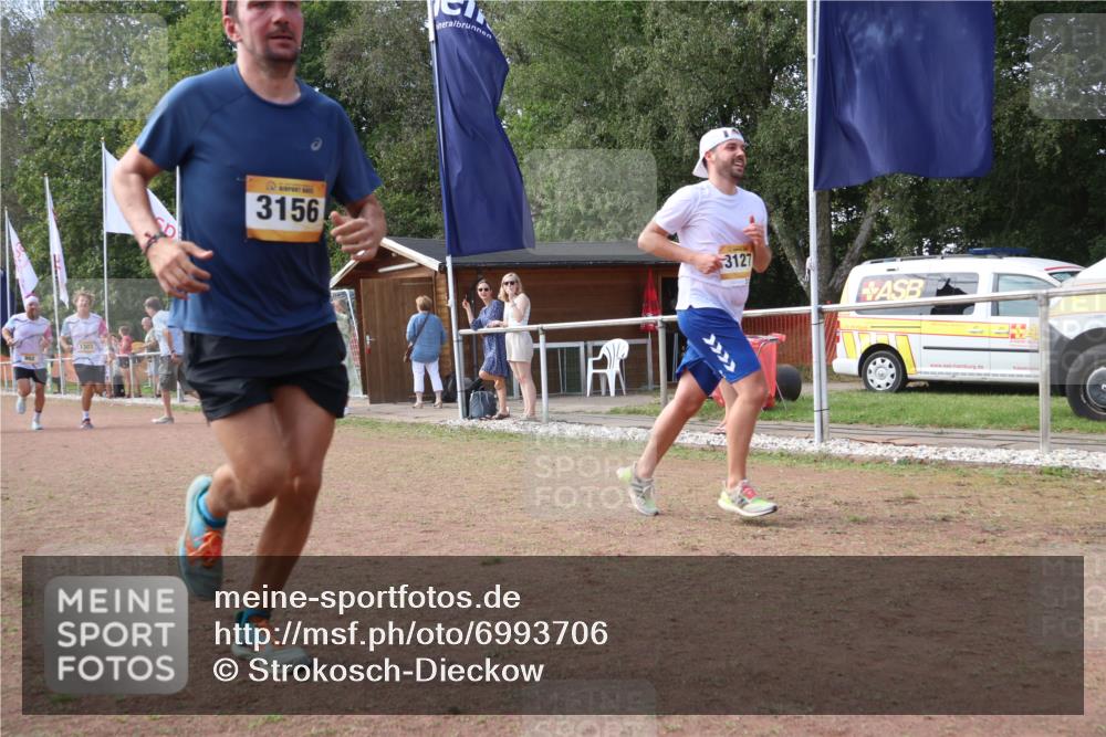 08.09.2024 - Airport Race Strokosch-Dieckow http://msf.ph/oto/6993706 08.09.2024 12:36:12 Ziel 802, 875, 1196, 1303, 1353, 1407, 3127, 3156 meine-sportfotos.de