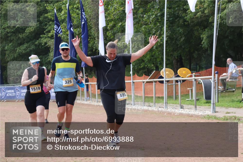 08.09.2024 - Airport Race Strokosch-Dieckow http://msf.ph/oto/6993888 08.09.2024 13:14:29 Ziel 325, 495, 1519 meine-sportfotos.de